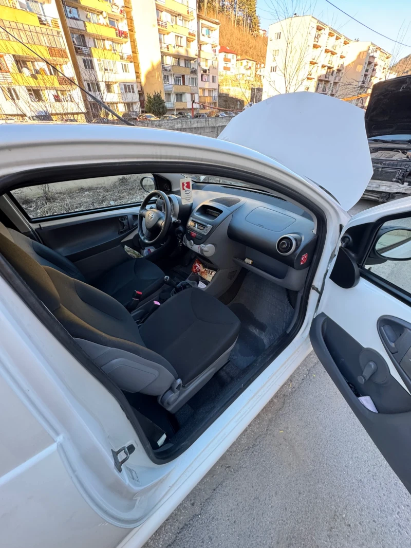 Toyota Aygo, снимка 5 - Автомобили и джипове - 49414831