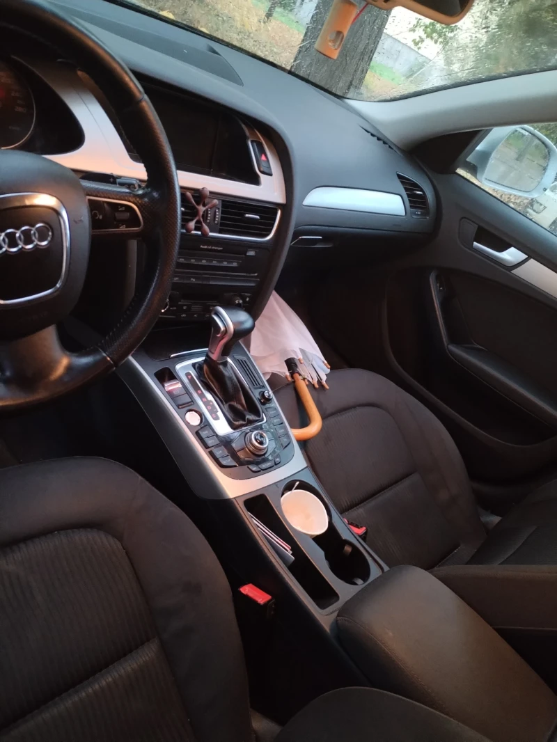 Audi A4, снимка 4 - Автомобили и джипове - 52750363
