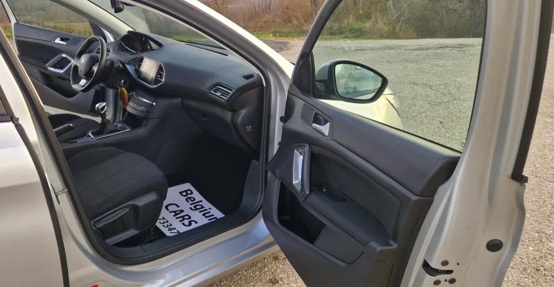 Peugeot 308 1.6 HDI 120кн ТОП , снимка 10 - Автомобили и джипове - 52830800