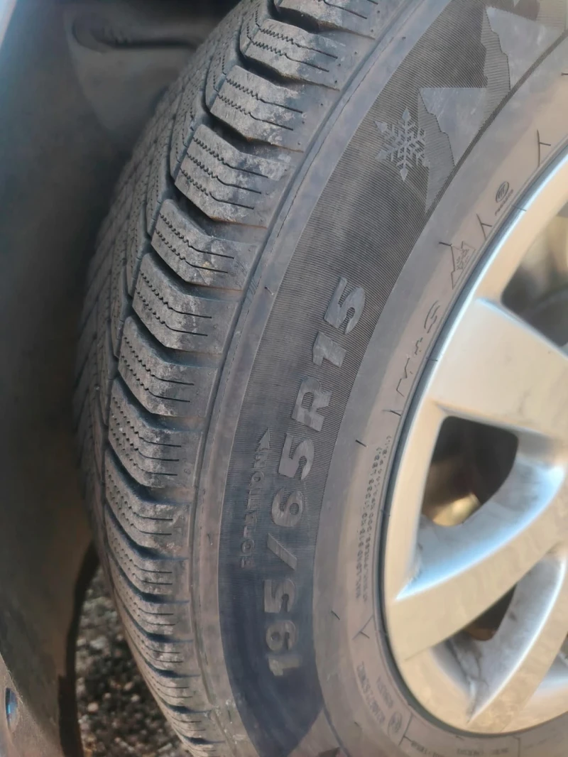 VW Golf 1.6 fsi 115HR, снимка 8 - Автомобили и джипове - 53157102