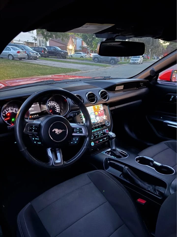 Ford Mustang * * CARFAX * * АВТОКРЕДИТ * *  - изображение 8