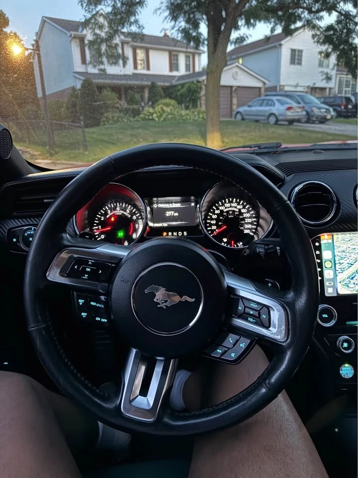 Ford Mustang * * CARFAX * * АВТОКРЕДИТ * *  - изображение 9