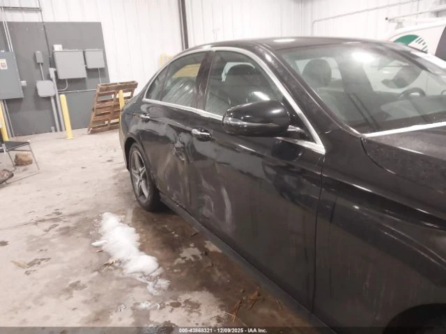 Mercedes-Benz E 300 4MATIC AMG PACK* BURMEISTER* AMBIENT* ОБДУХВАНЕ*  - изображение 2