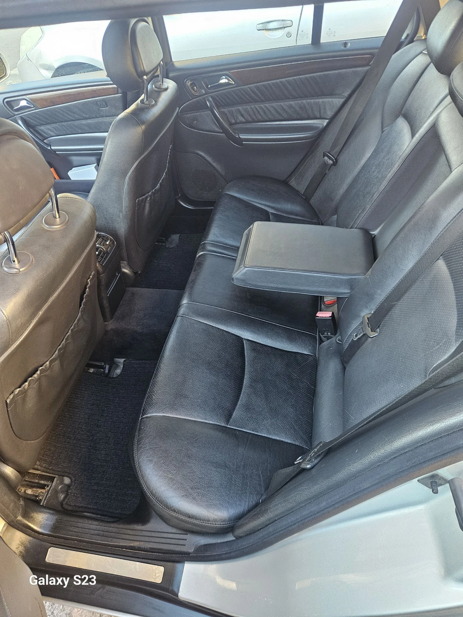 Mercedes-Benz C 220 FACELIFT 2.2 150 - изображение 7