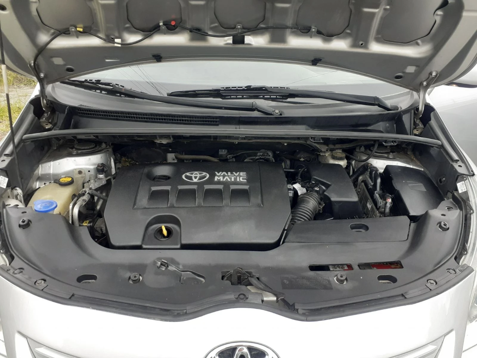 Toyota Verso 1.6i - изображение 2