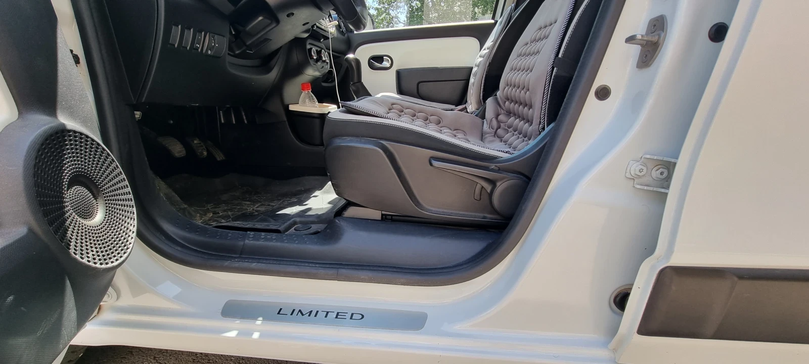 Renault Twingo Лимитед едишън  - изображение 9