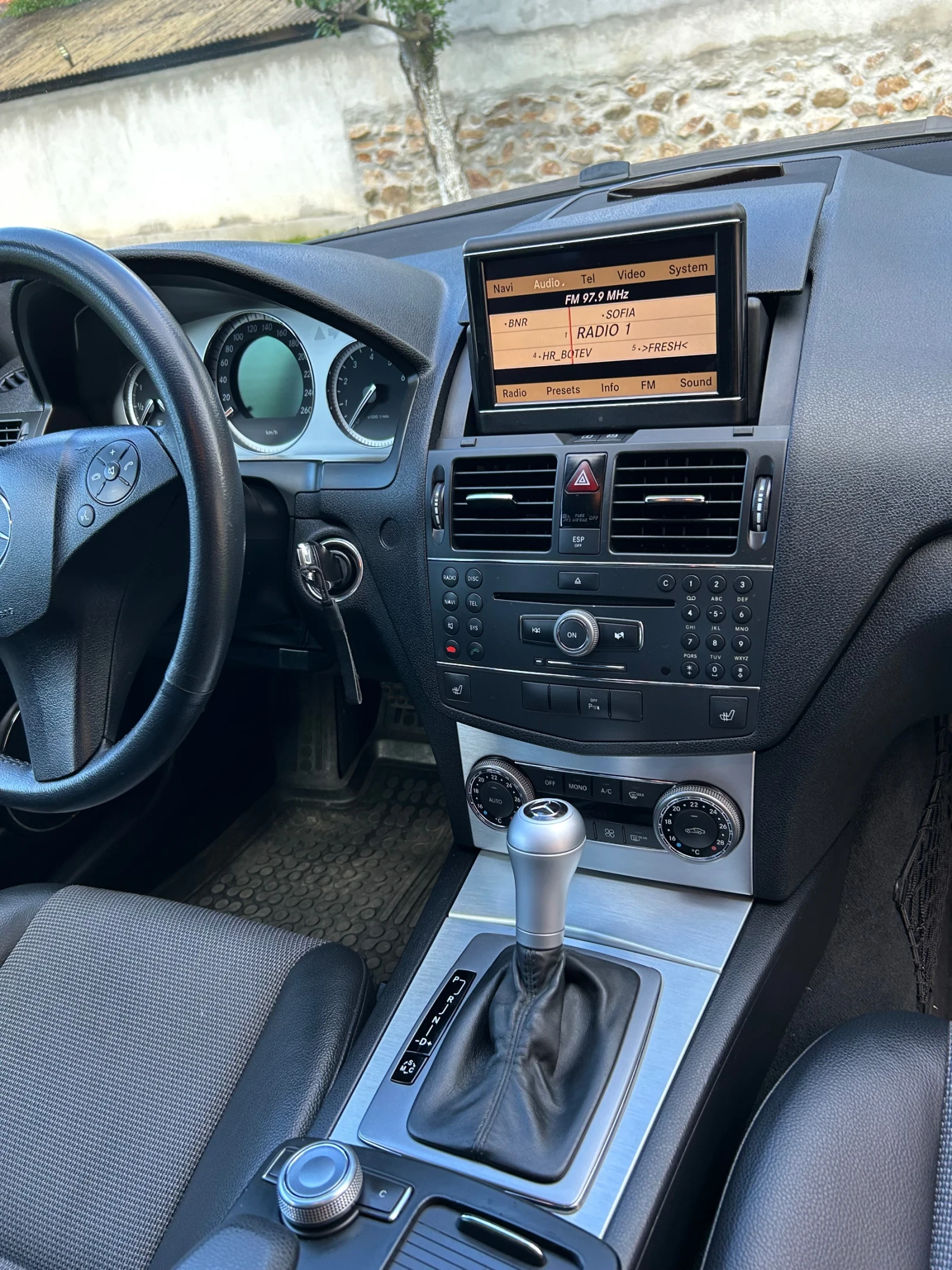 Mercedes-Benz C 200, снимка 7 - Автомобили и джипове - 53767180