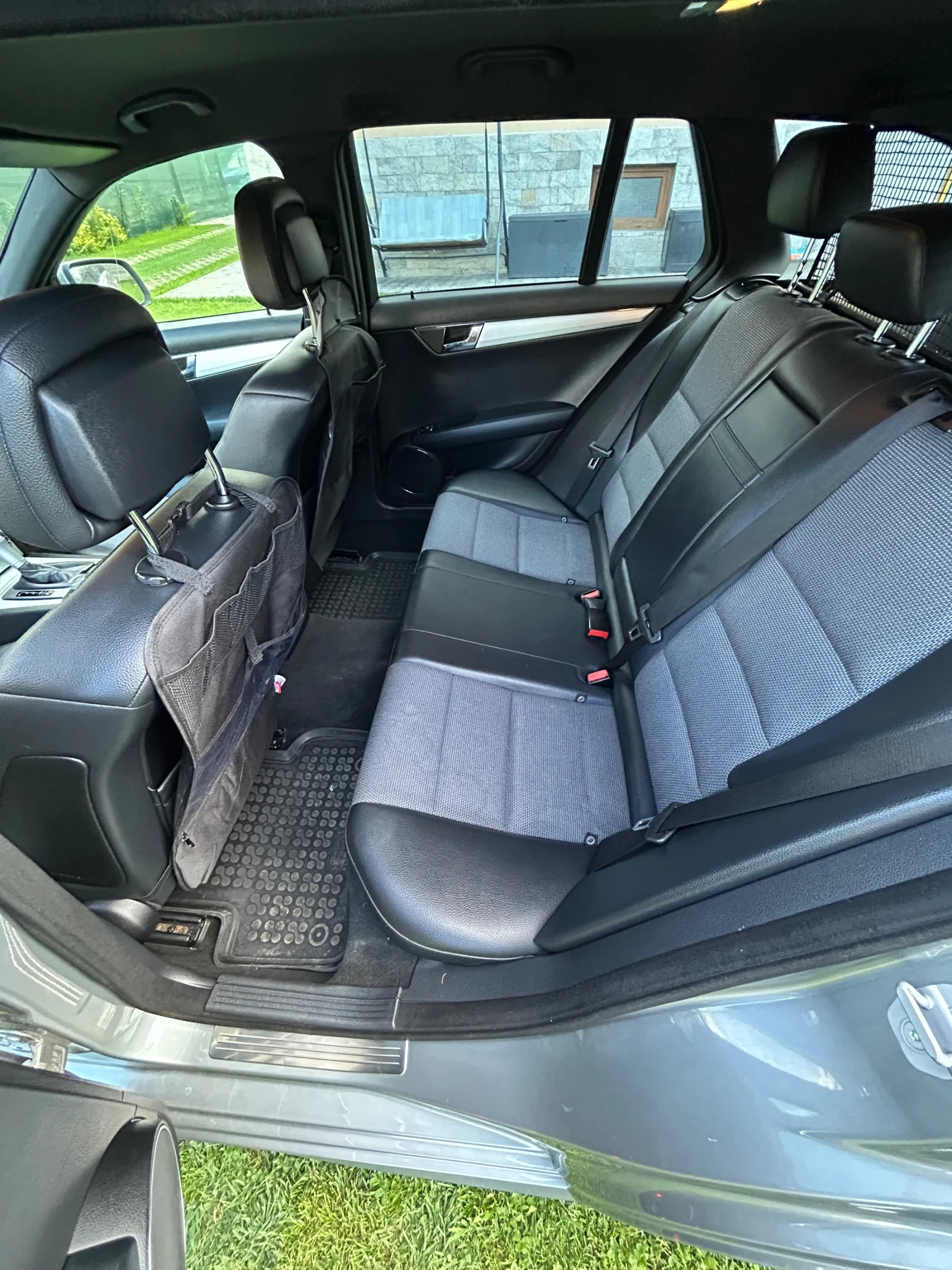 Mercedes-Benz C 200, снимка 14 - Автомобили и джипове - 53767180