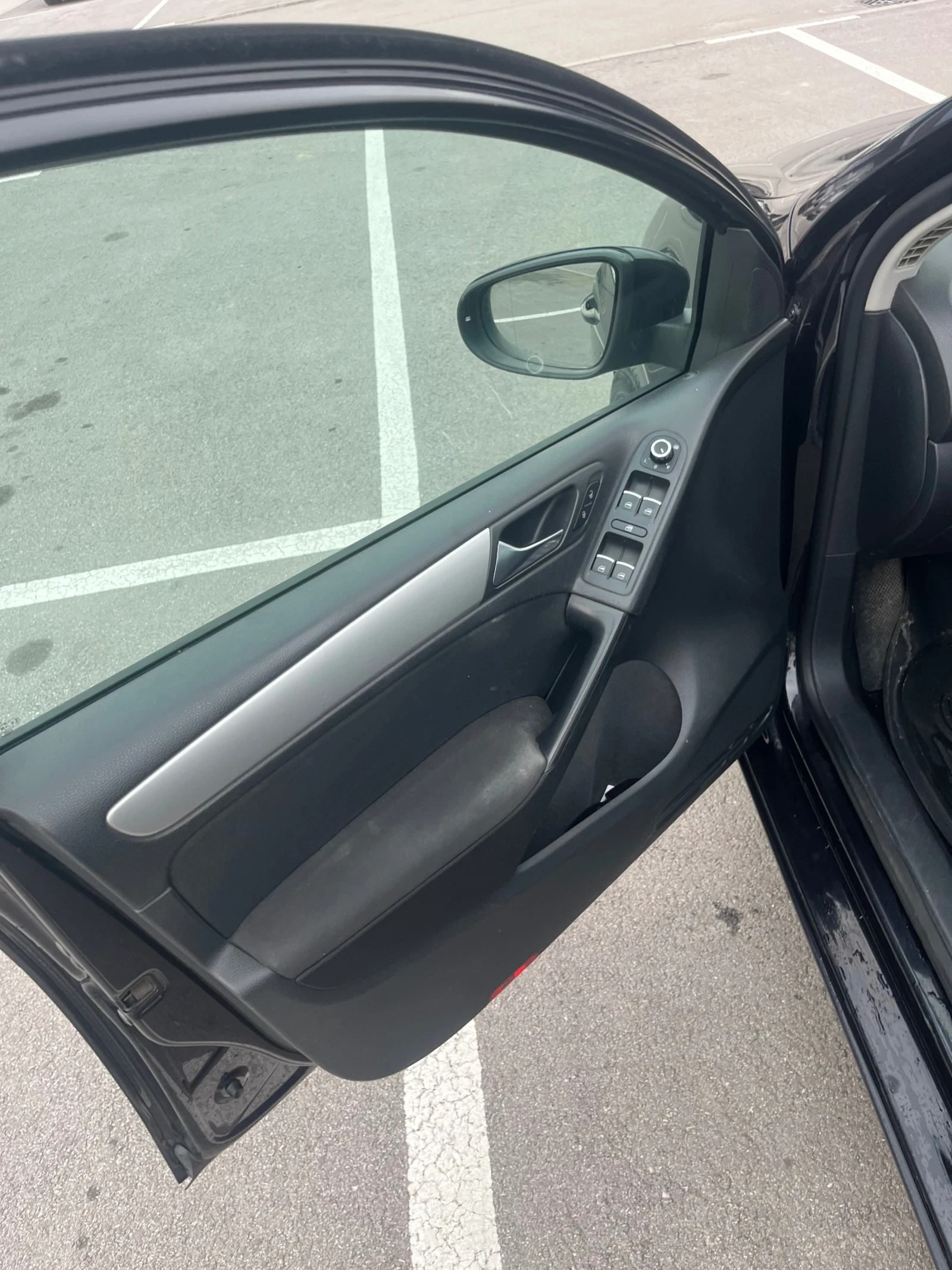 VW Golf, снимка 8 - Автомобили и джипове - 53829002