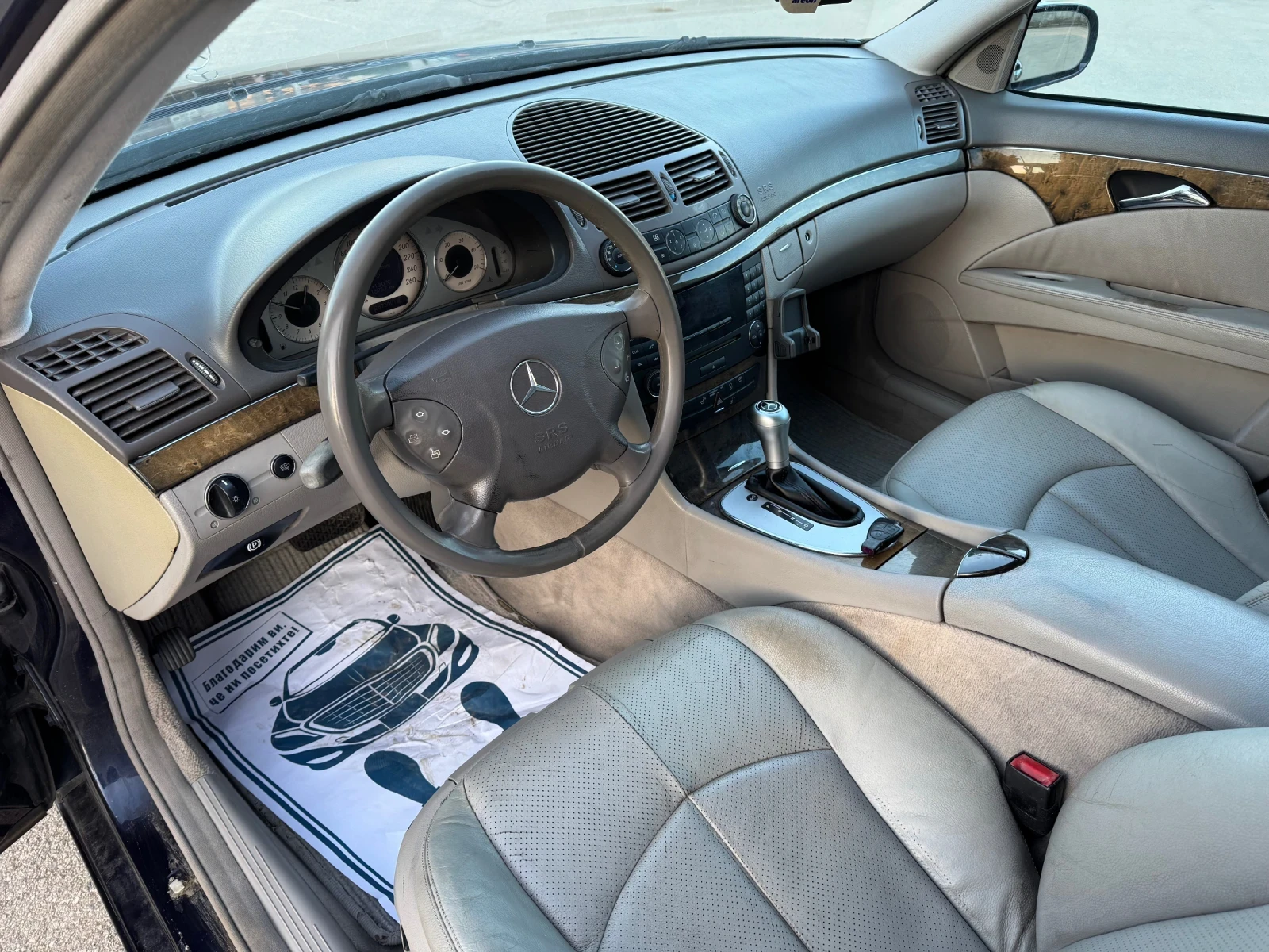 Mercedes-Benz E 270, снимка 10 - Автомобили и джипове - 53830251