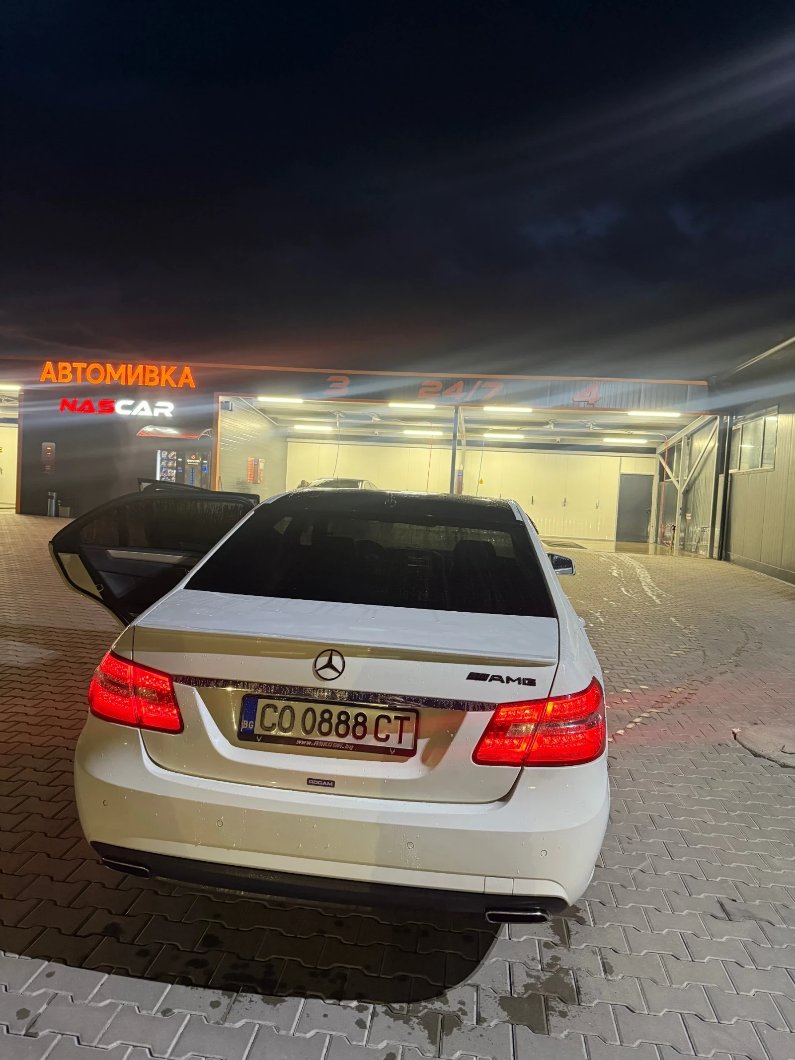 Mercedes-Benz E 350 Mercedes E350 AMG Pack 7G , снимка 6 - Автомобили и джипове - 53930130