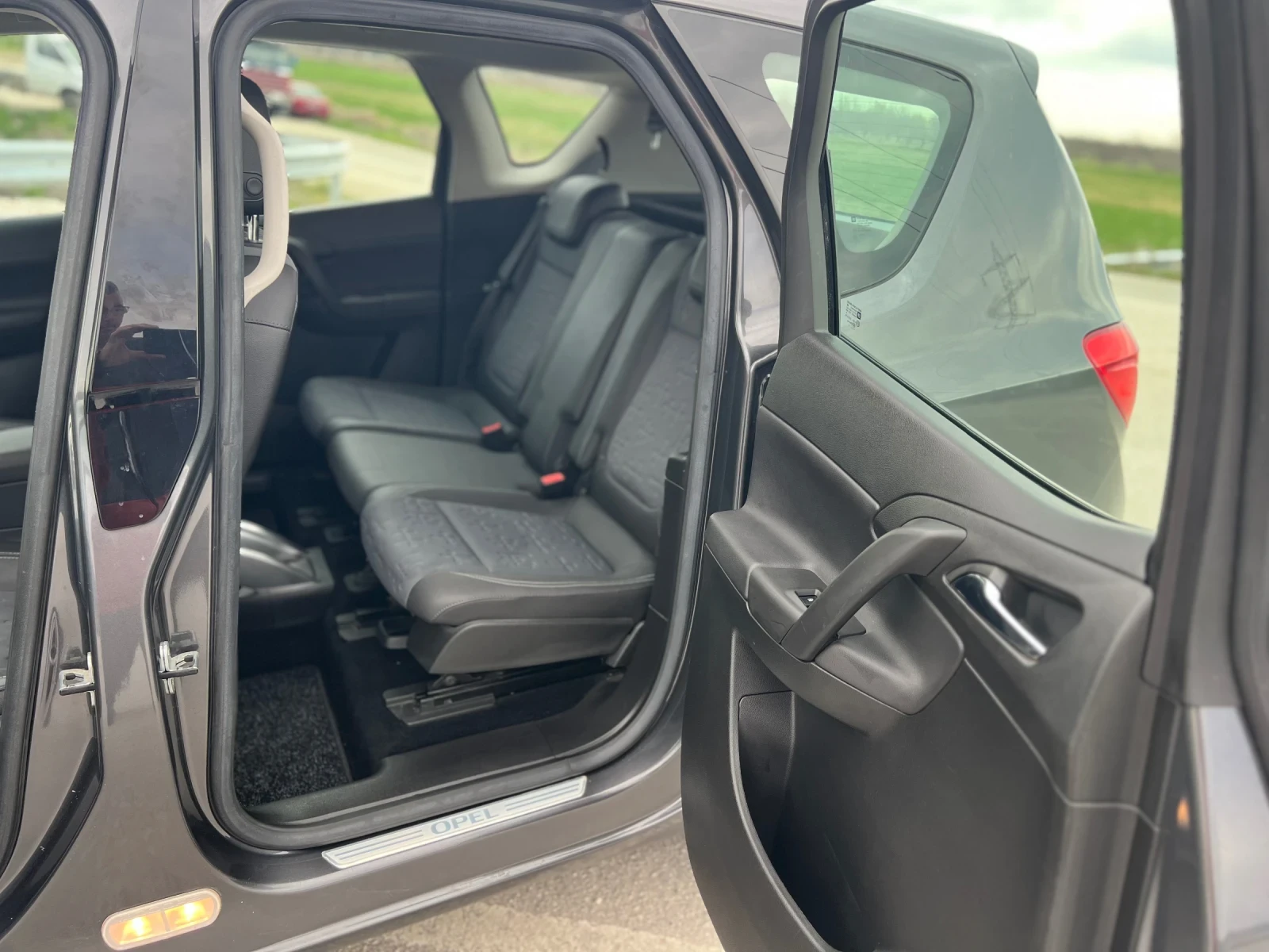 Opel Meriva 1.4i NAVI 120кс ТОП, снимка 11 - Автомобили и джипове - 54044521