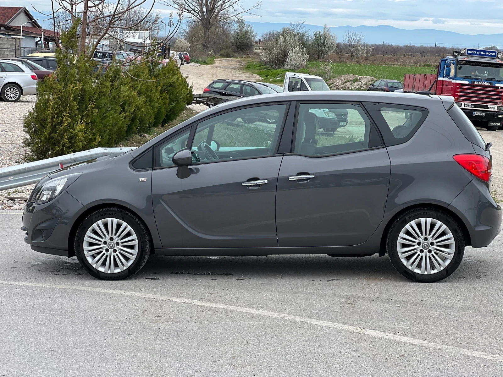 Opel Meriva 1.4i NAVI 120кс ТОП, снимка 4 - Автомобили и джипове - 54044521