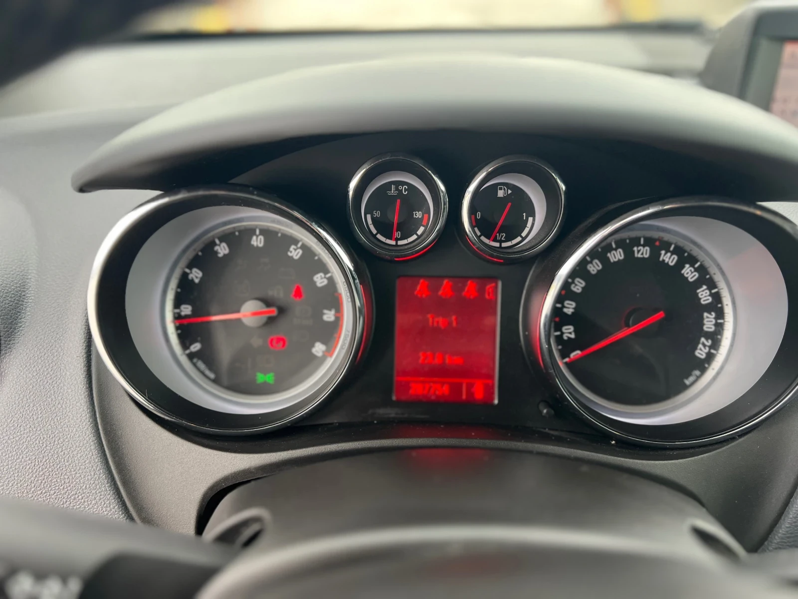 Opel Meriva 1.4i NAVI 120кс ТОП, снимка 14 - Автомобили и джипове - 54044521