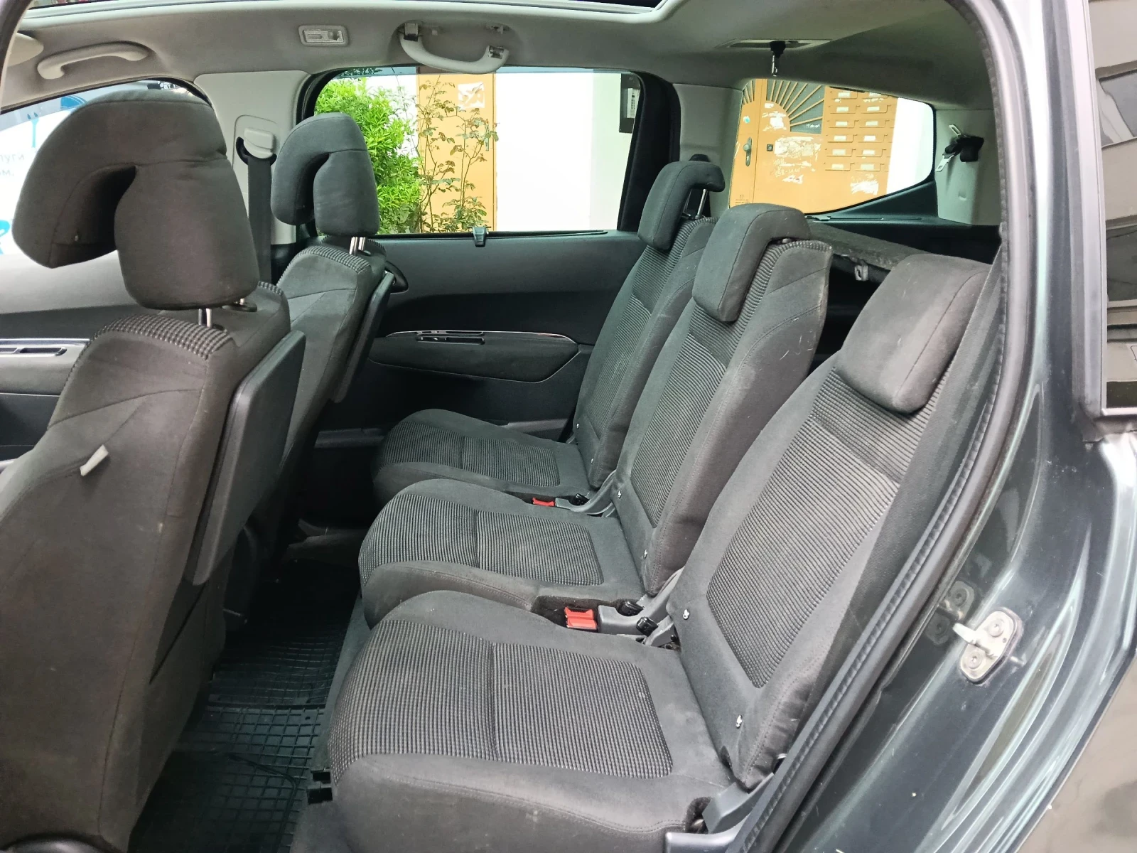 Peugeot 5008 1.6 blu HDI 120 hp, снимка 8 - Автомобили и джипове - 54207266