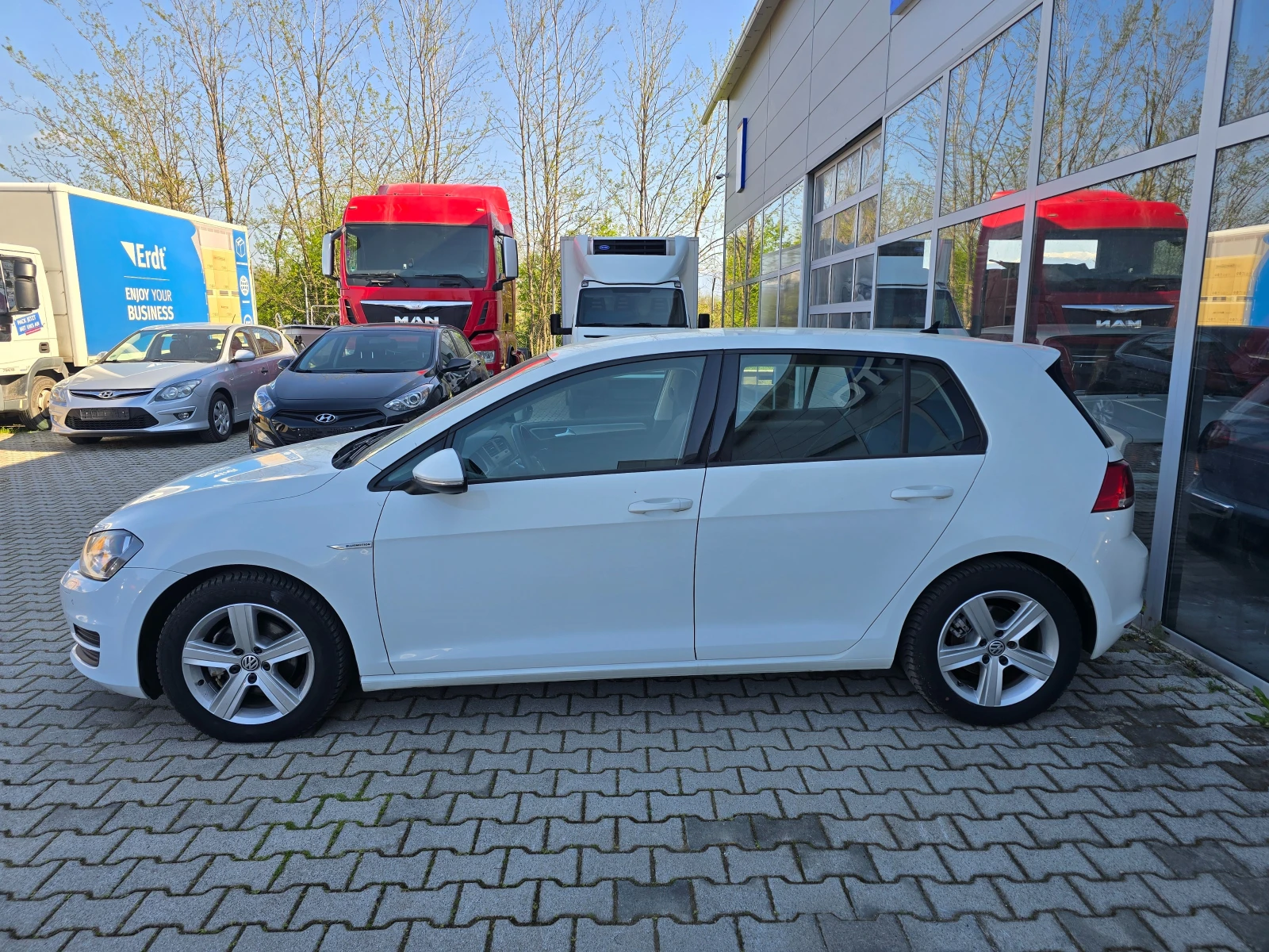 VW Golf 7 BLUEMOTION !! , снимка 6 - Автомобили и джипове - 54210668