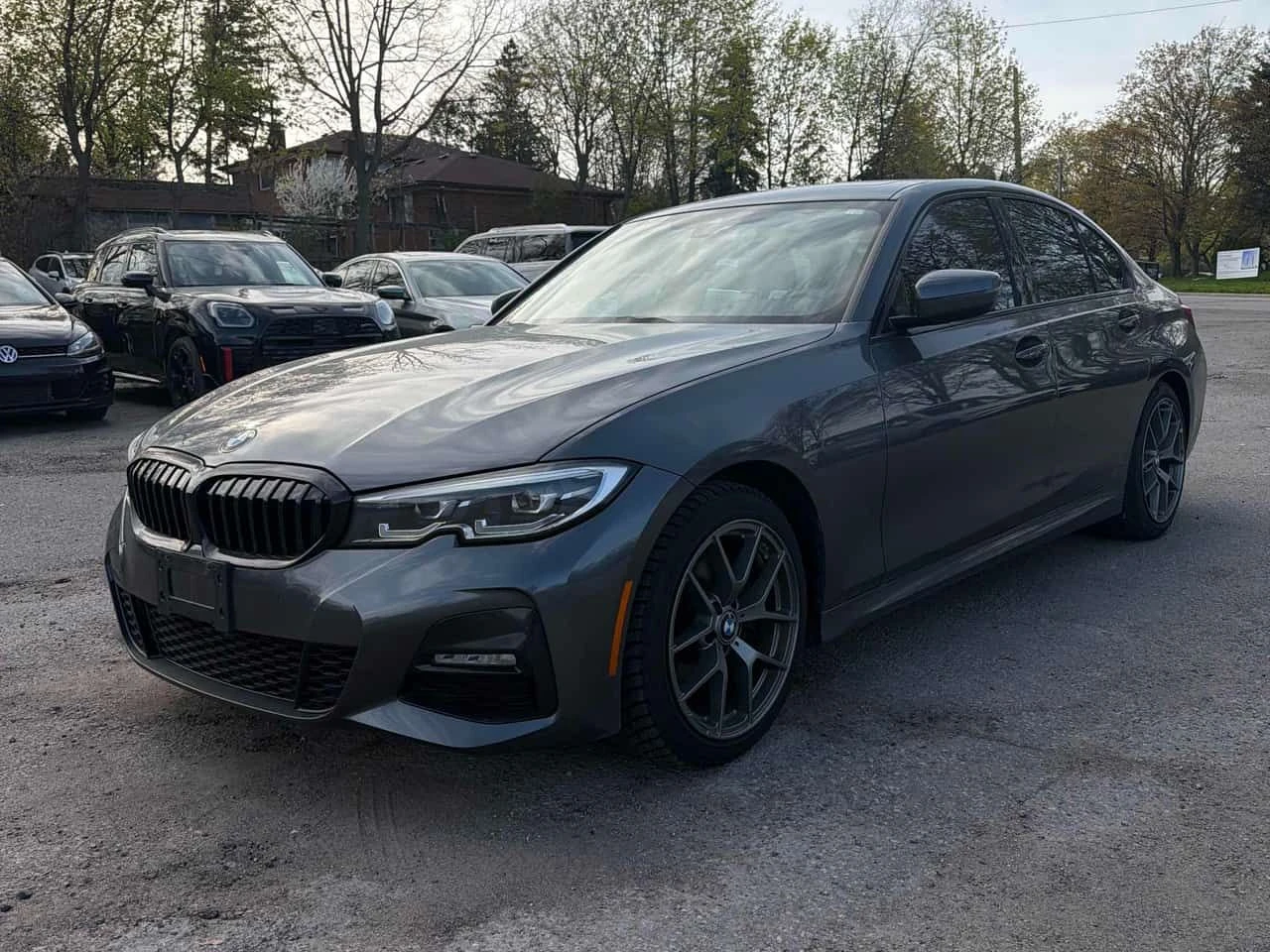 BMW 330 I M SPORT XDRIVE/ВТОРИ ГУМИ И ДЖАНТИ/ШИБИДАХ
