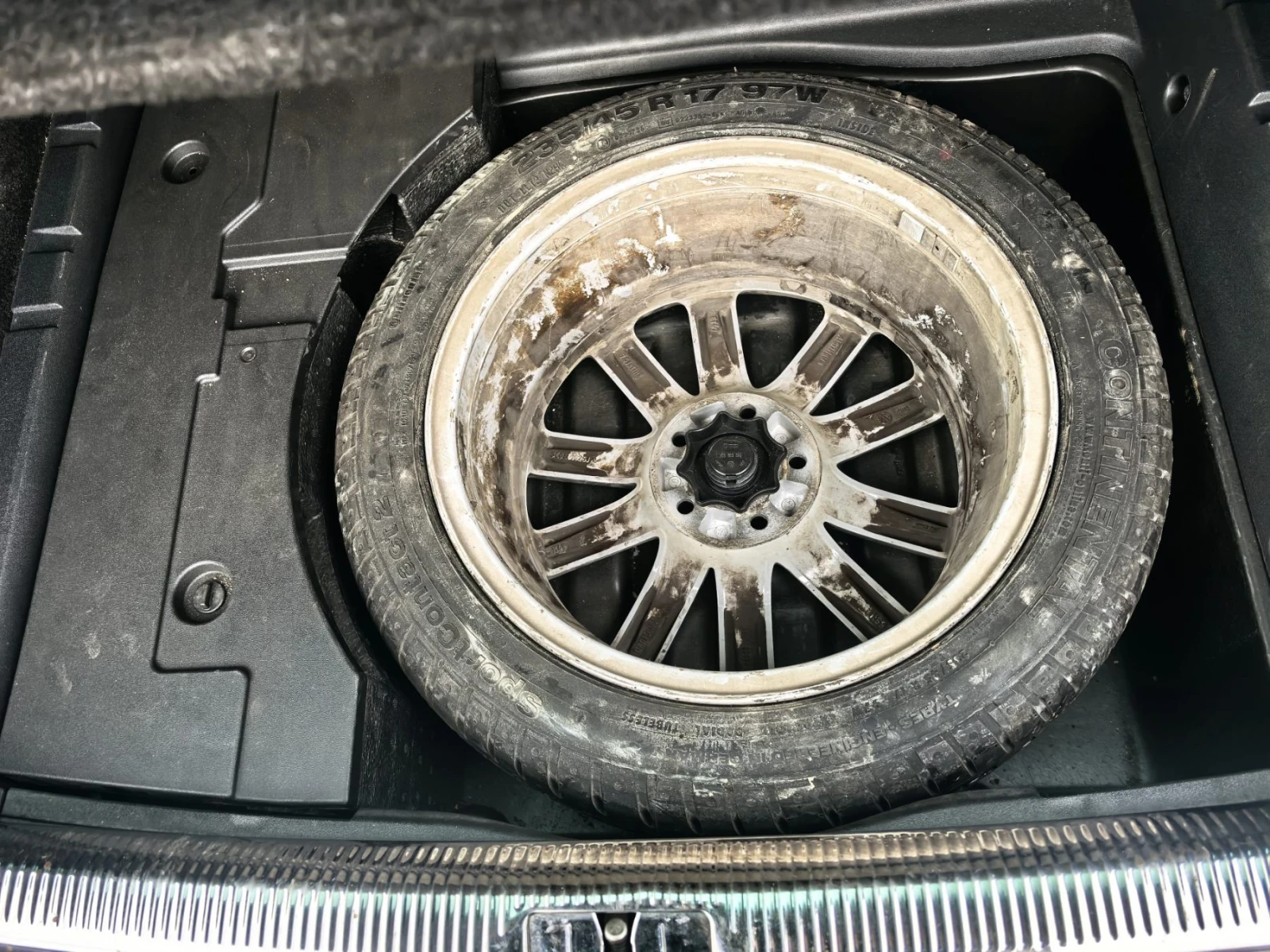 VW Passat 2.0TDI Highline, снимка 15 - Автомобили и джипове - 54502645
