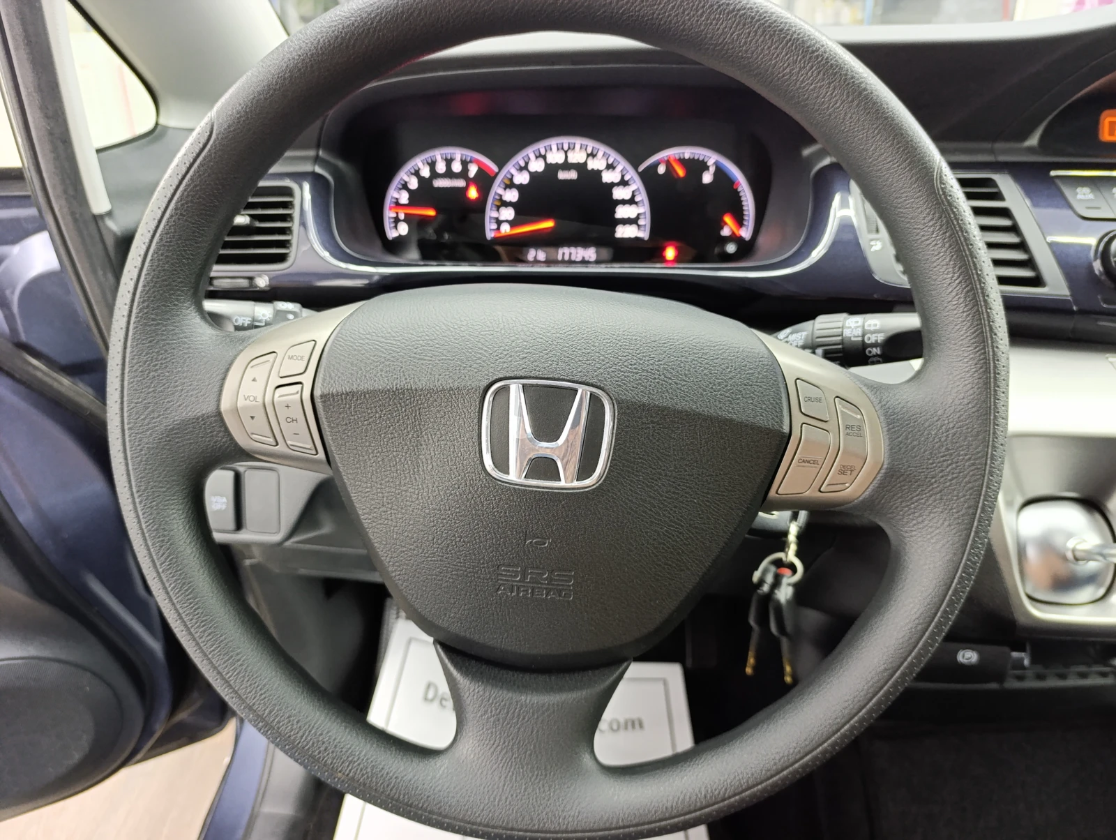 Honda Fr-v 1.8i 6м. 6ск., снимка 11 - Автомобили и джипове - 54538399