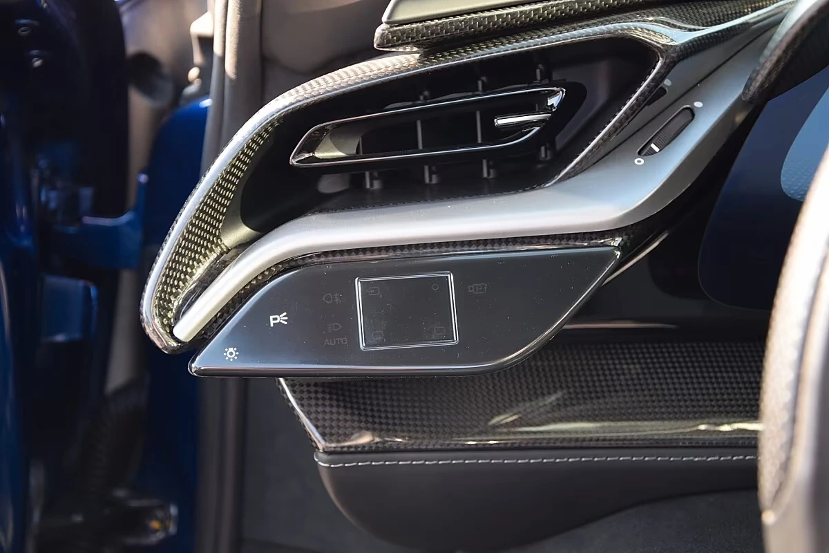 Ferrari SF 90 SPIDER/ CARBON / JBL / ASSETTO FIORANO / CERAMIC, снимка 11 - Автомобили и джипове - 54972145