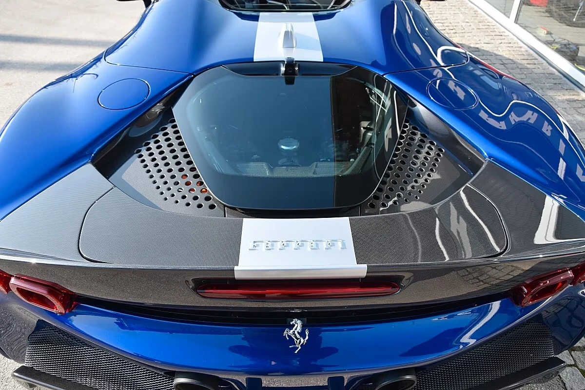 Ferrari SF 90 SPIDER/ CARBON / JBL / ASSETTO FIORANO / CERAMIC, снимка 4 - Автомобили и джипове - 54972145