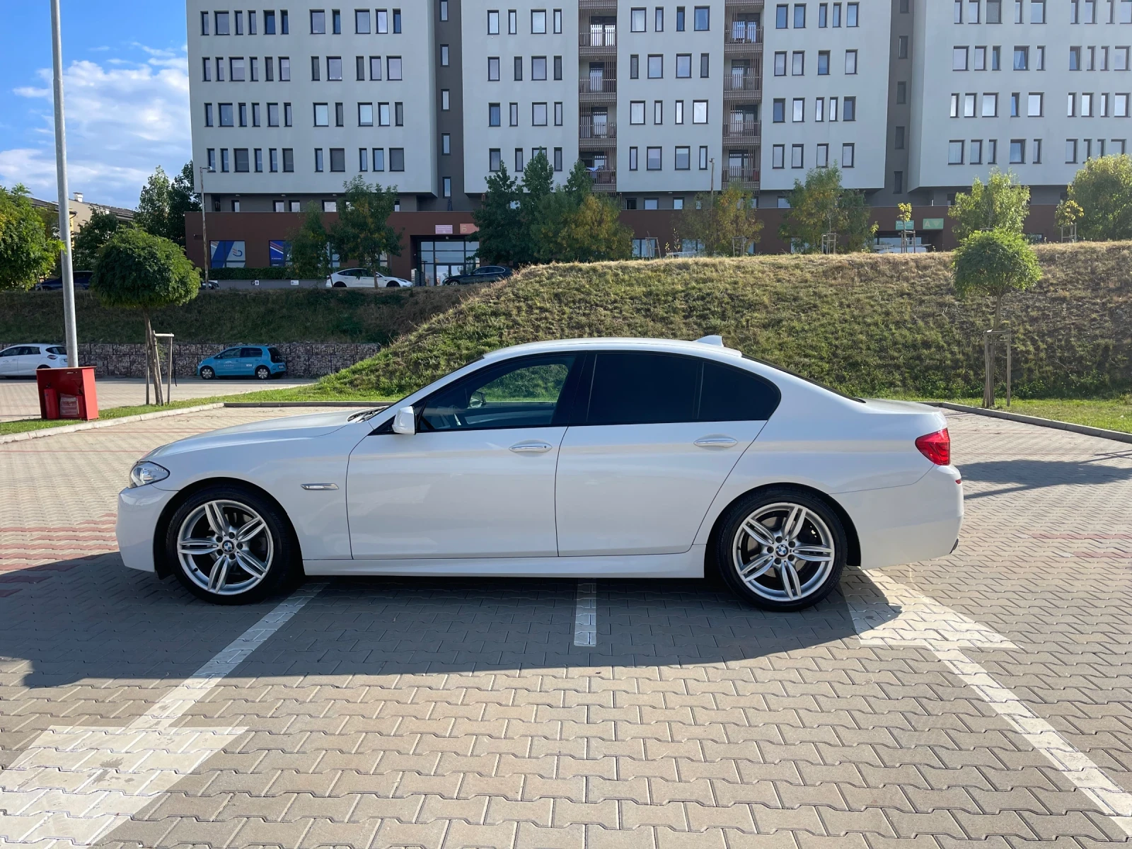 BMW 520 M, снимка 4 - Автомобили и джипове - 56153399