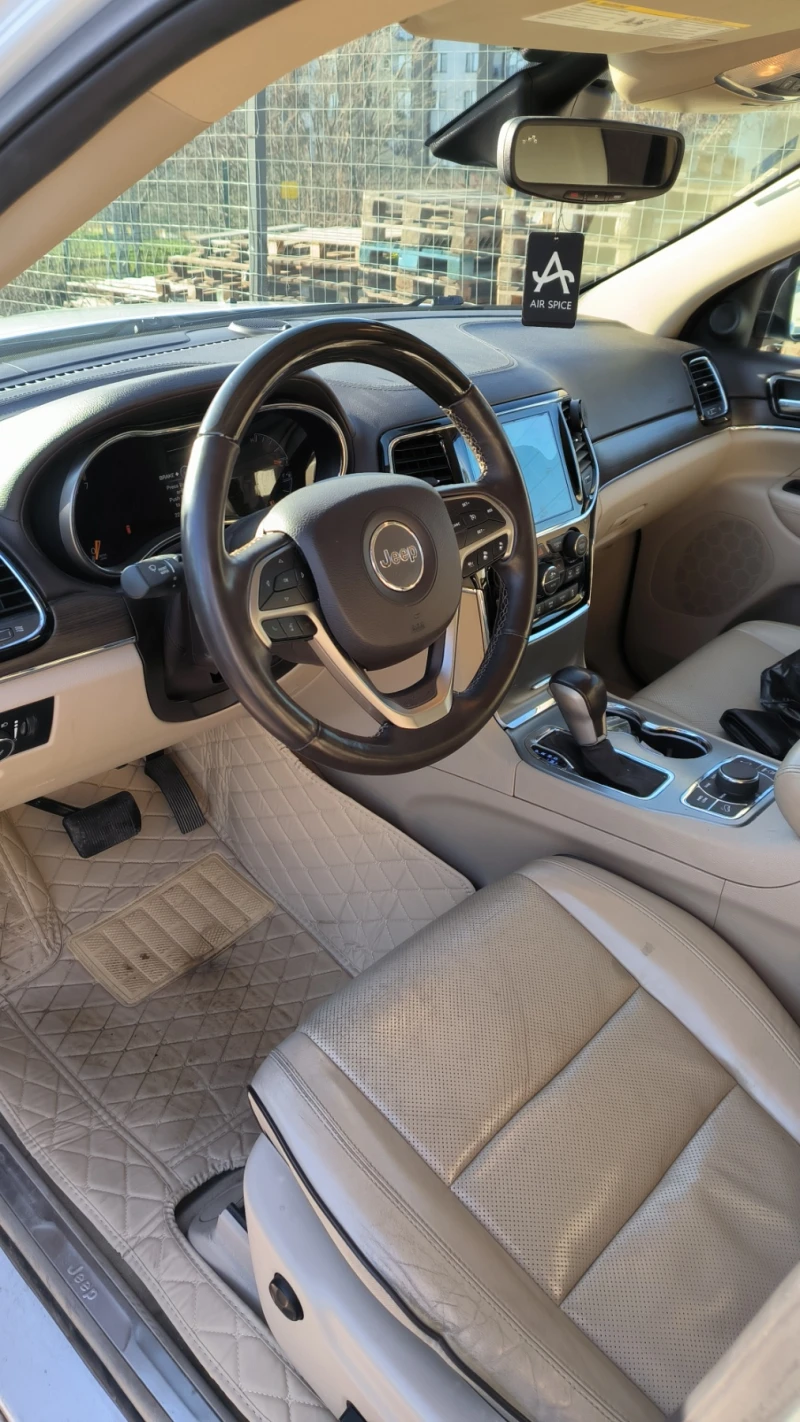 Jeep Grand cherokee Overland 5.7 V8, снимка 11 - Автомобили и джипове - 53088962