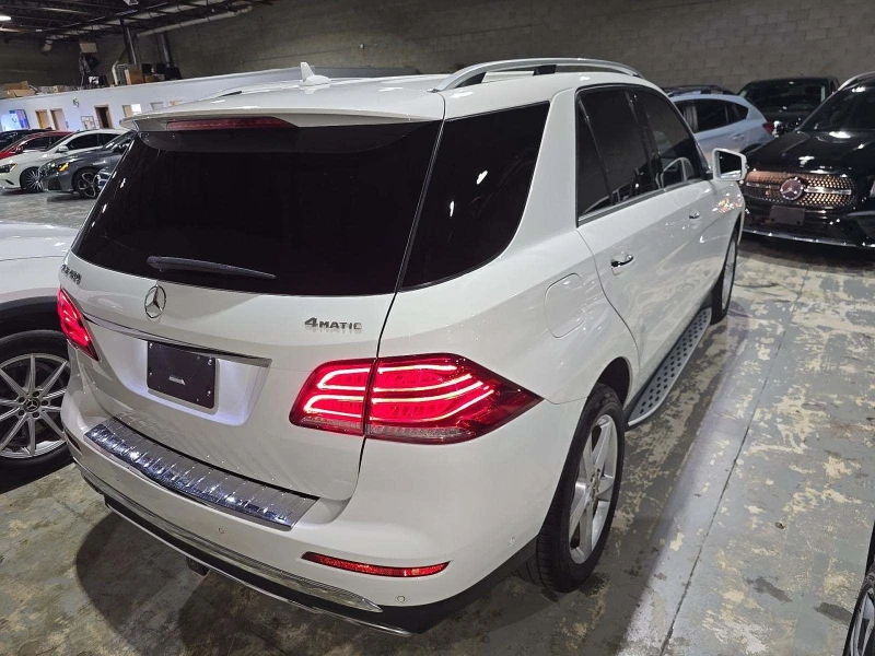 Mercedes-Benz GLE 400, снимка 3 - Автомобили и джипове - 53270975