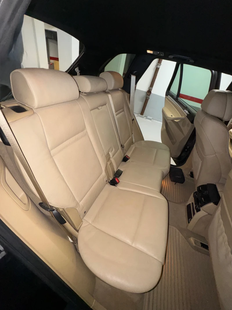 BMW X5 xDrive40d 8 ZF/Individual/Headup/M Pack/Soft close, снимка 8 - Автомобили и джипове - 53533030