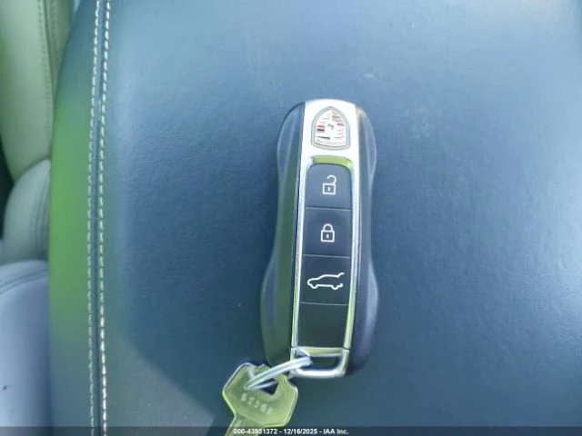 Porsche Cayenne V6* ПАНО* MATRIX* KEYLESS* BOSE* , снимка 13 - Автомобили и джипове - 53006565