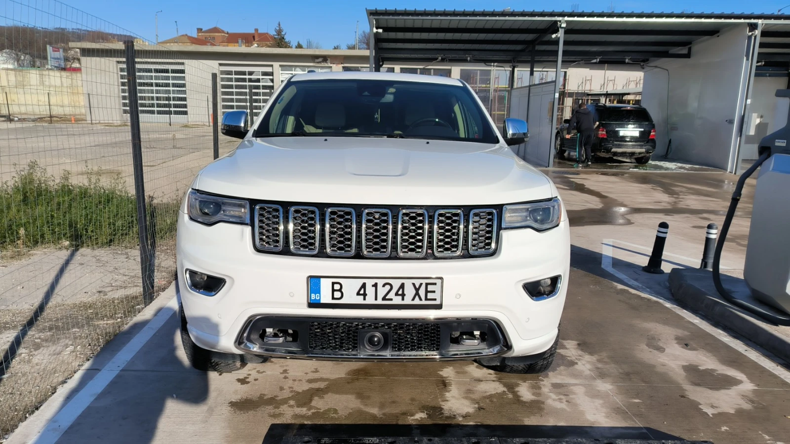 Jeep Grand cherokee Overland 5.7 V8 - изображение 3