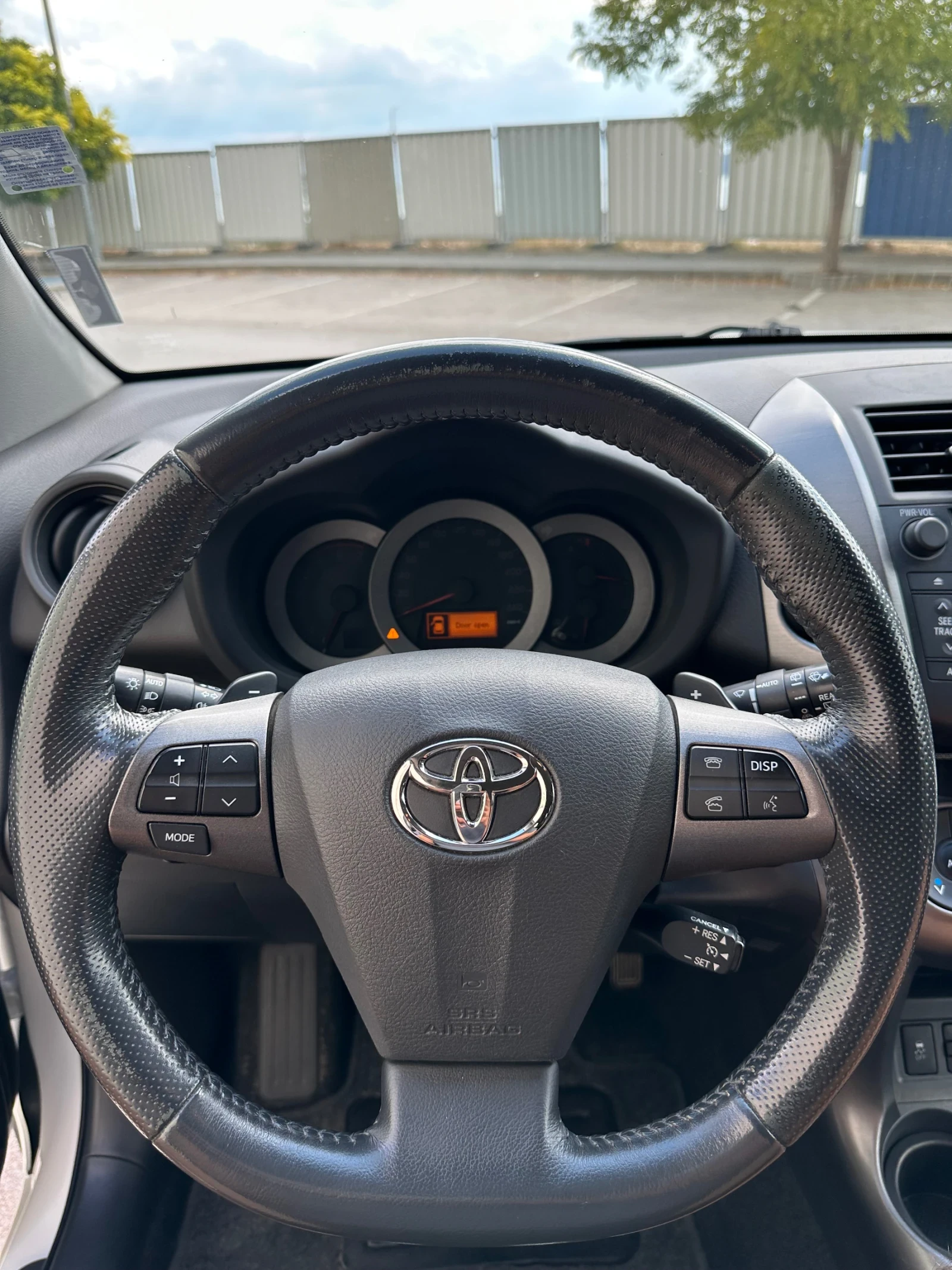 Toyota Rav4 2.2 150к.с. ПЕРФЕКТНА, снимка 12 - Автомобили и джипове - 53919558