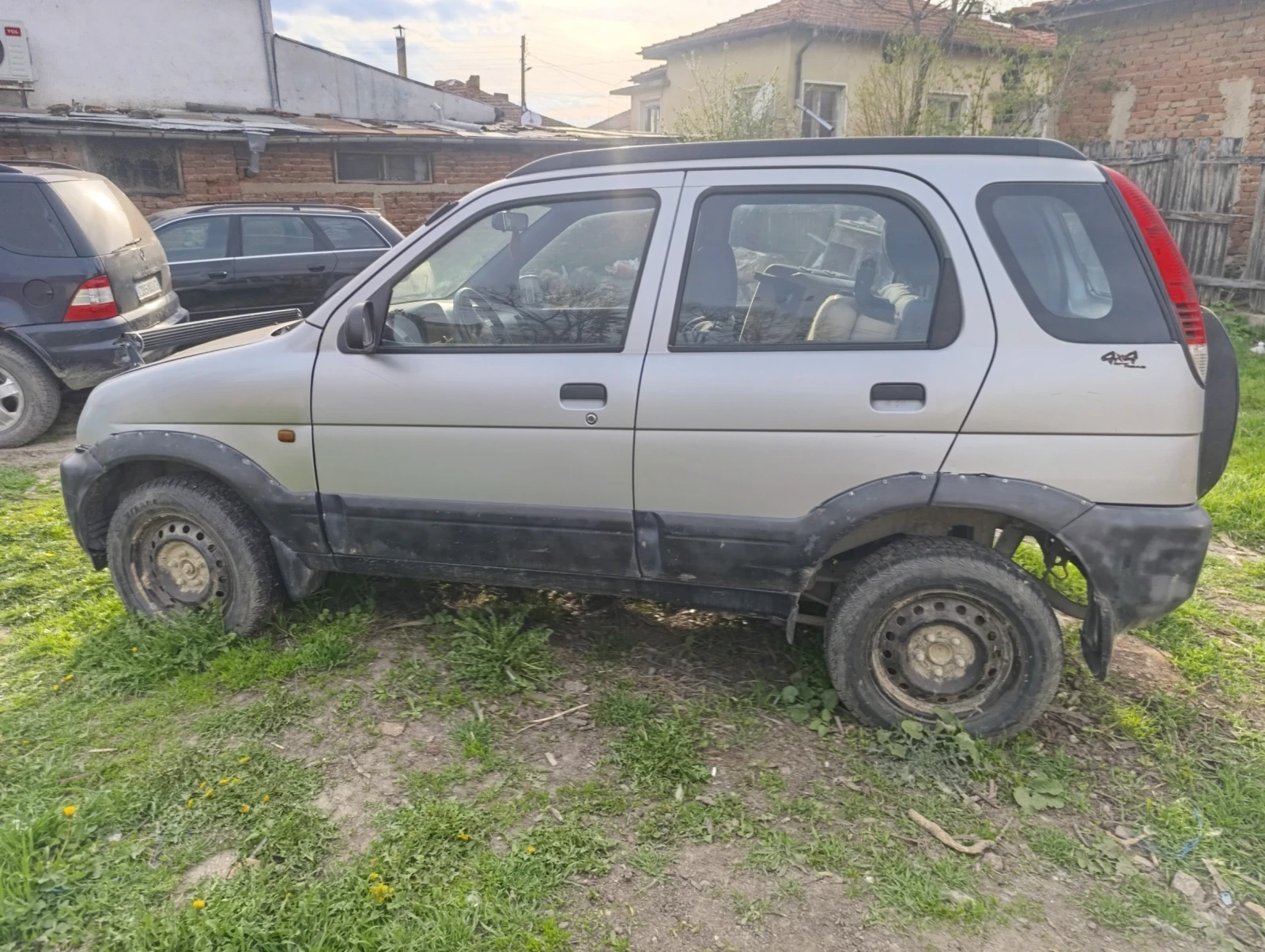 Daihatsu Terios, снимка 4 - Автомобили и джипове - 54188025