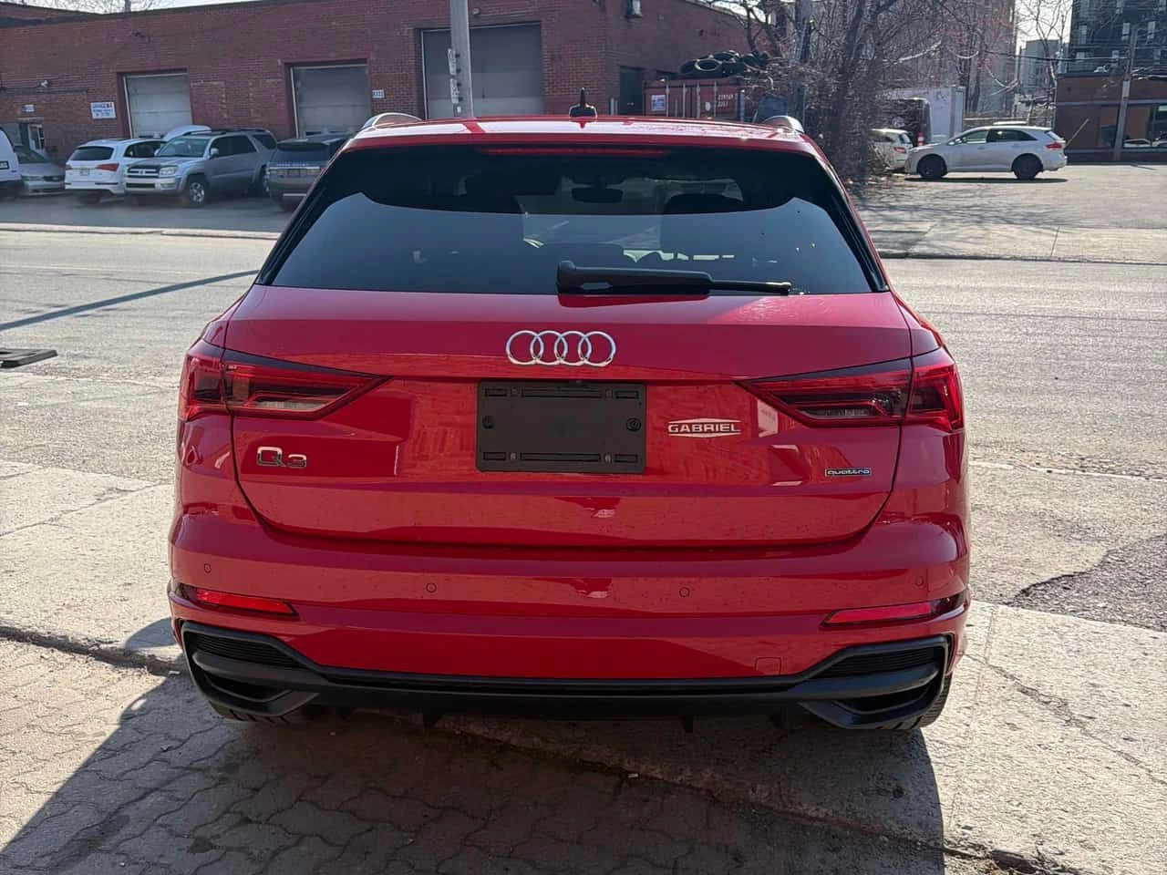 Audi Q3 Progressiv  CARFAX, снимка 4 - Автомобили и джипове - 54272958