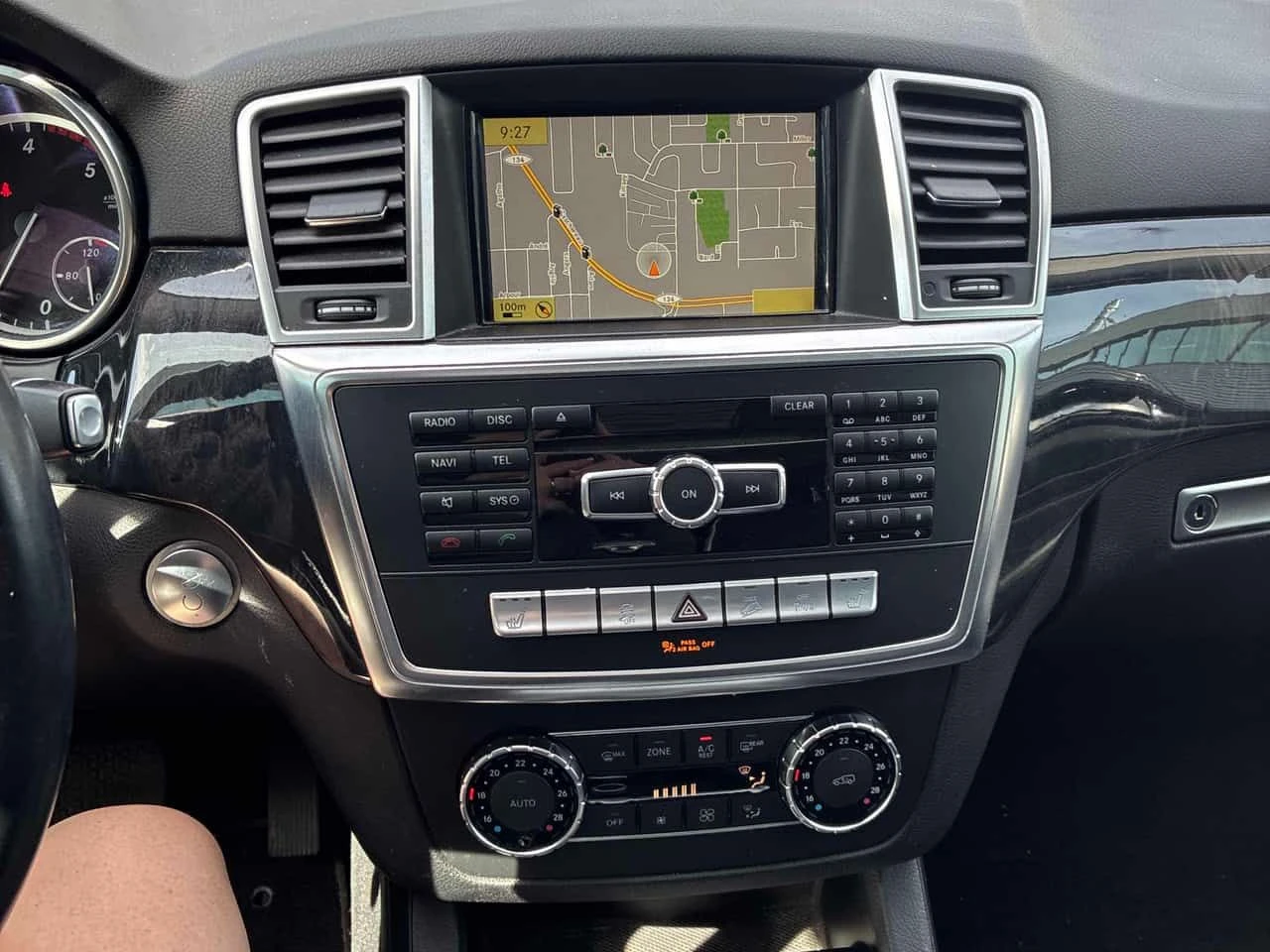 Mercedes-Benz ML 350 * BlueTEC * ГЛАВНО ПРЕДСТАВИТЕЛСТВО* ПАНОРАМА* , снимка 9 - Автомобили и джипове - 54759727