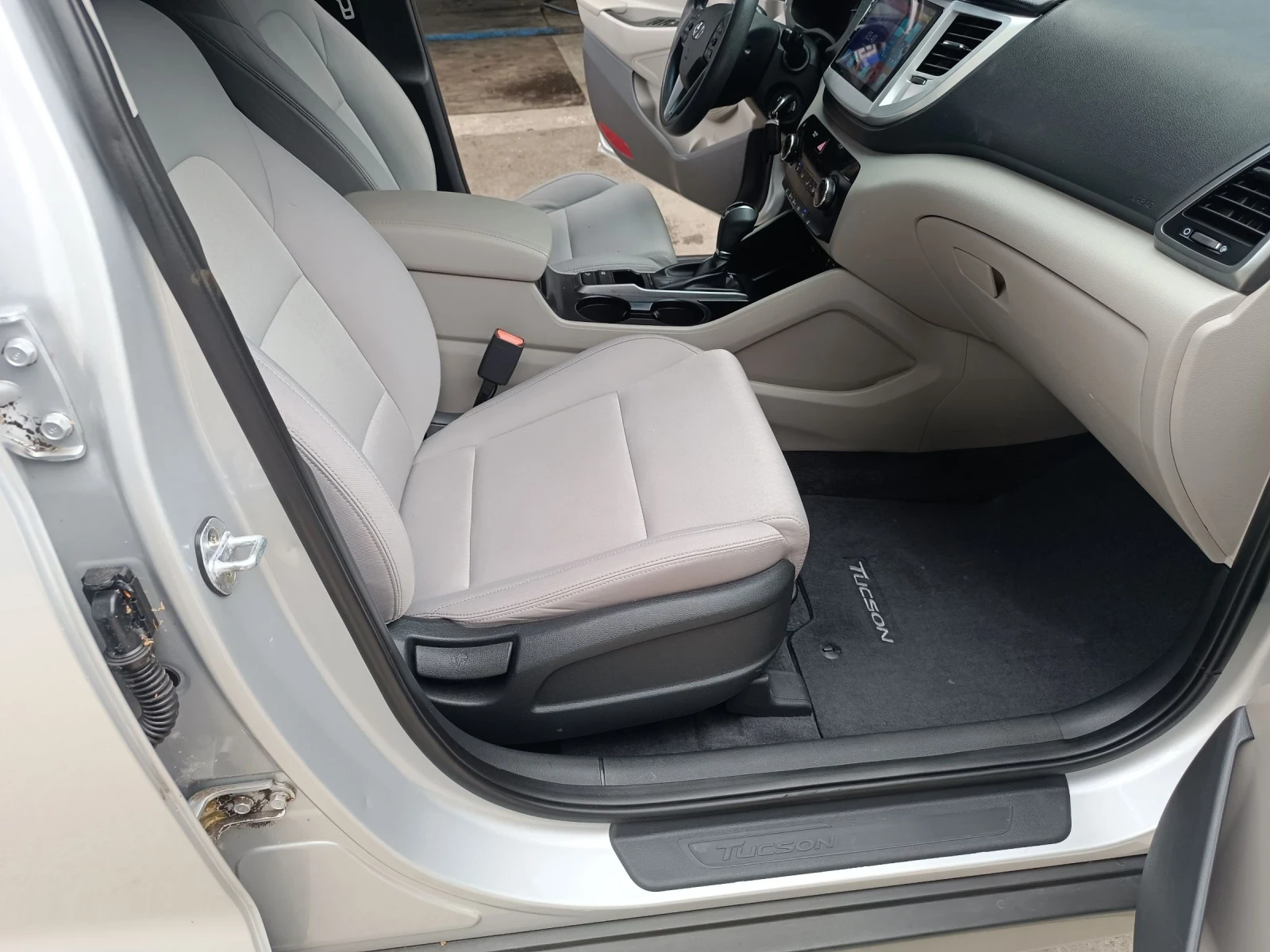 Hyundai Tucson 2.0 GDI Automatic  | Mobile.bg � ����������� 15