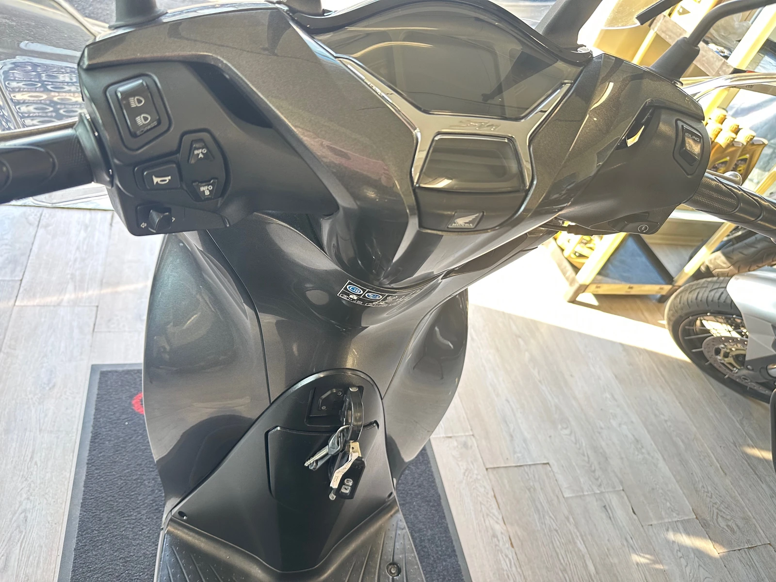 Honda Sh 150i ABS/TC/LED 09.2020г. - изображение 2