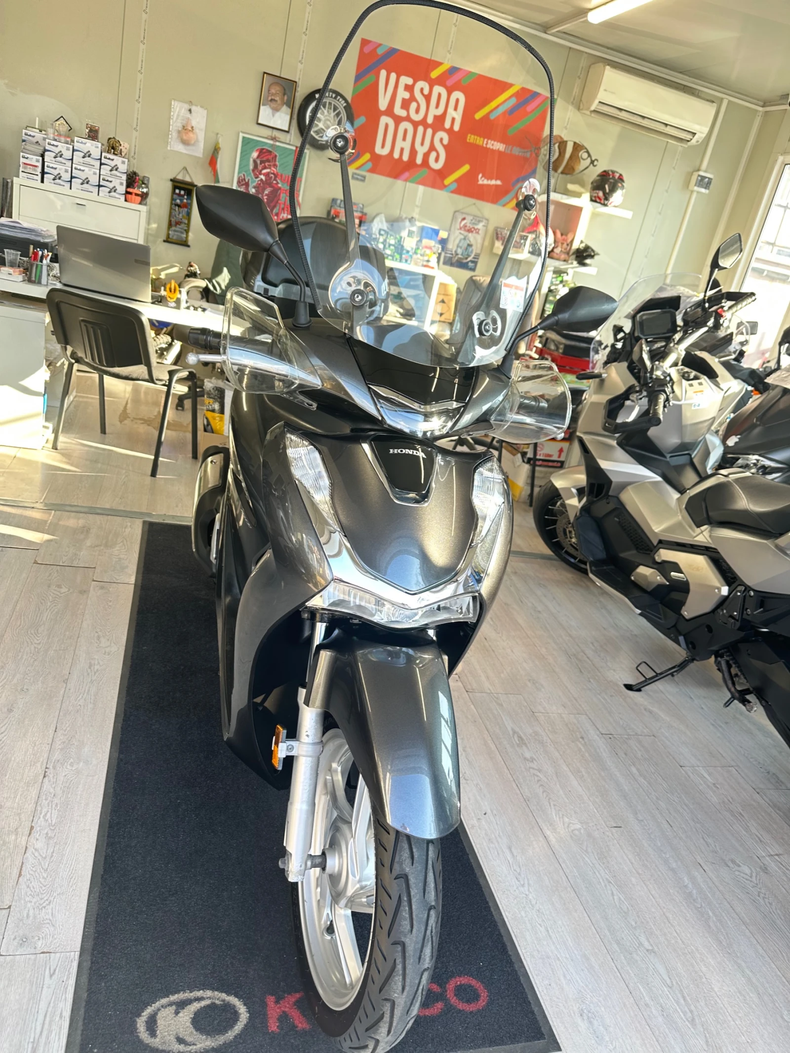 Honda Sh 150i ABS/TC/LED 09.2020г., снимка 12 - Мотоциклети и мототехника - 53736922