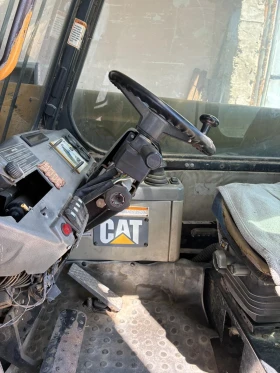 Телескопичен товарач Caterpillar TH62, снимка 5