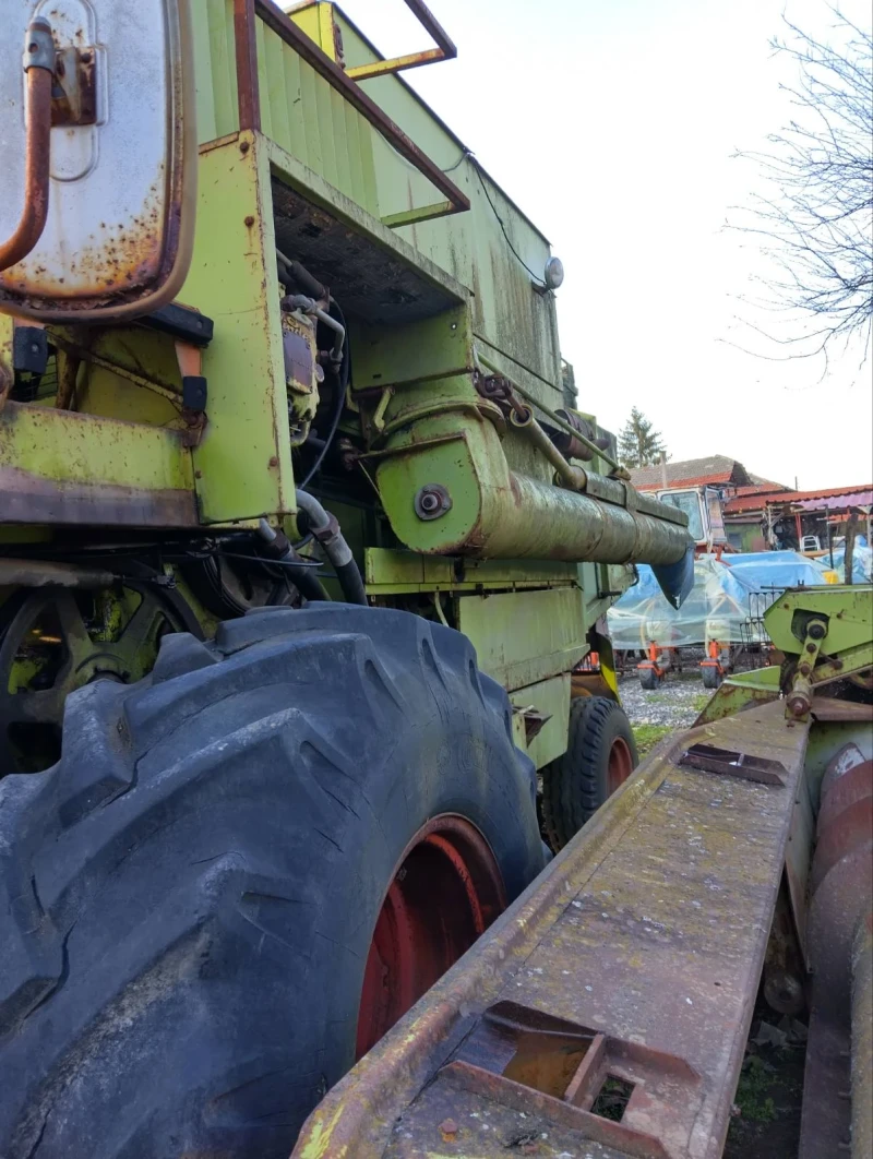 Комбайн Claas Dominator 100, снимка 6 - Селскостопанска техника - 49351526