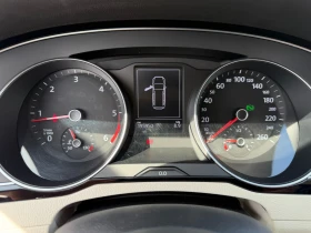 VW Passat 2.0TDI* АВТОМАТИК* ДИСТРОНИК* НАВИГАЦИЯ* ЛИЗИНГ* , снимка 13
