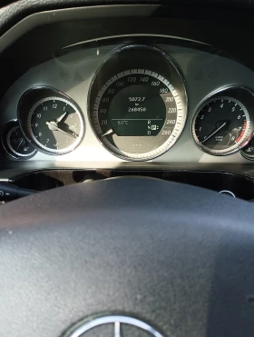 Mercedes-Benz E 500 - 12800 € / 25034.62 лв. - 51474277 8