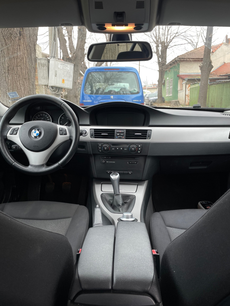 BMW 320, снимка 8 - Автомобили и джипове - 45466549