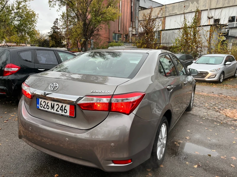 Toyota Corolla 1.6 16V SPORT, снимка 2 - Автомобили и джипове - 47905684