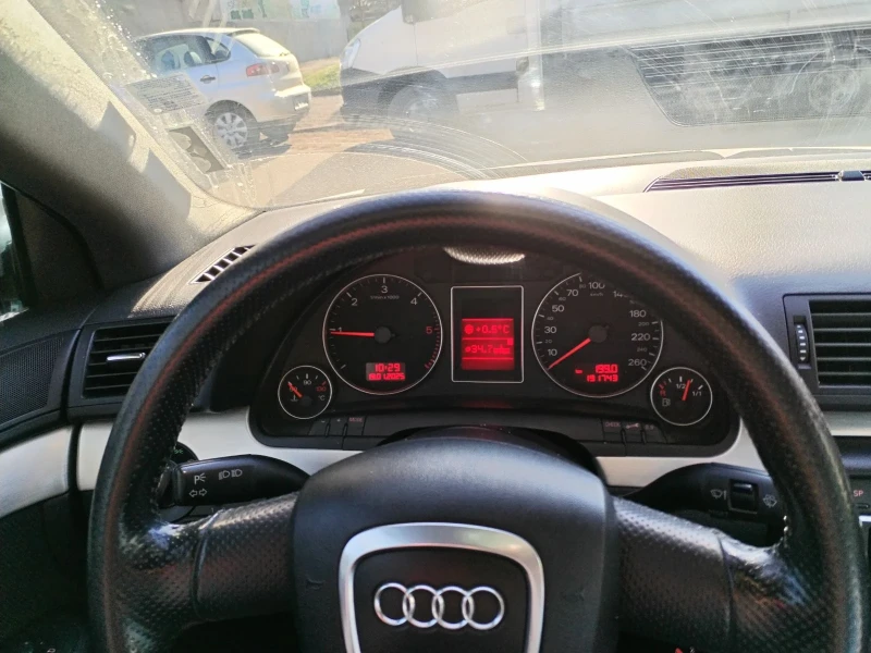 Audi A4 1.9tdi S Line, снимка 7 - Автомобили и джипове - 48750547