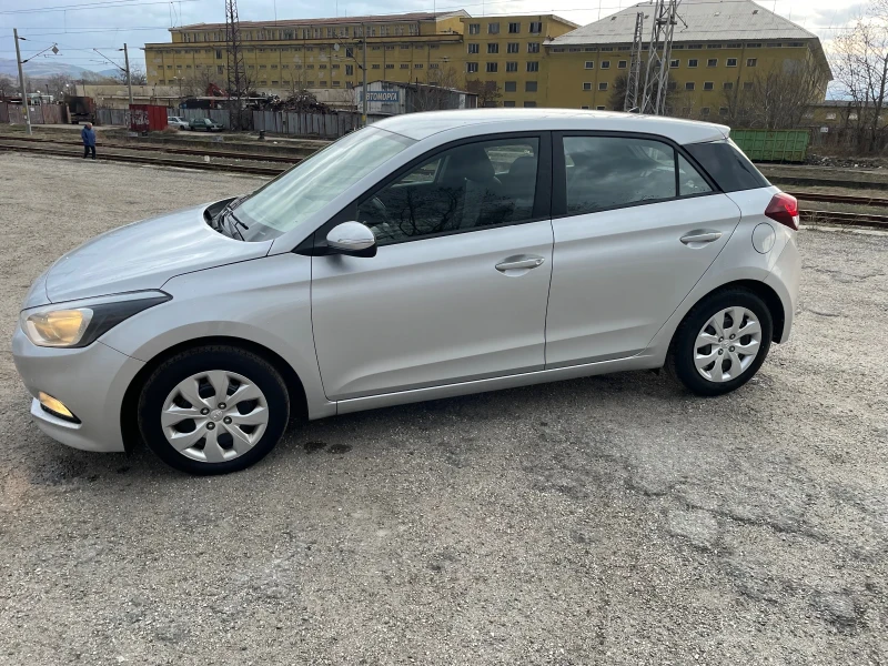 Hyundai I20 1.1CRDI, снимка 7 - Автомобили и джипове - 48753338