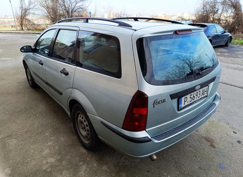 Ford Focus 1.8 TDCi, снимка 5 - Автомобили и джипове - 48983496