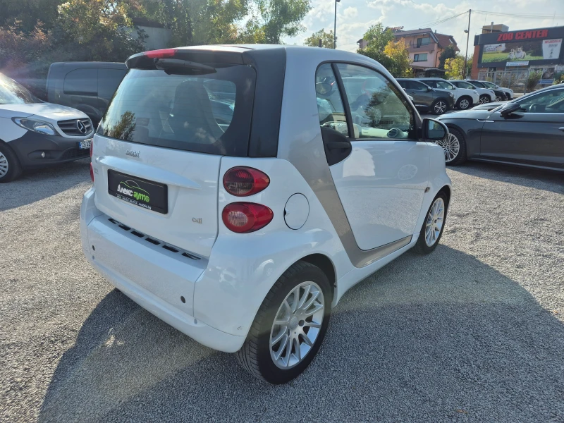 Smart Fortwo CDI/АВТОМАТИК/КЛИМАТИК/EURO5, снимка 4 - Автомобили и джипове - 52157144