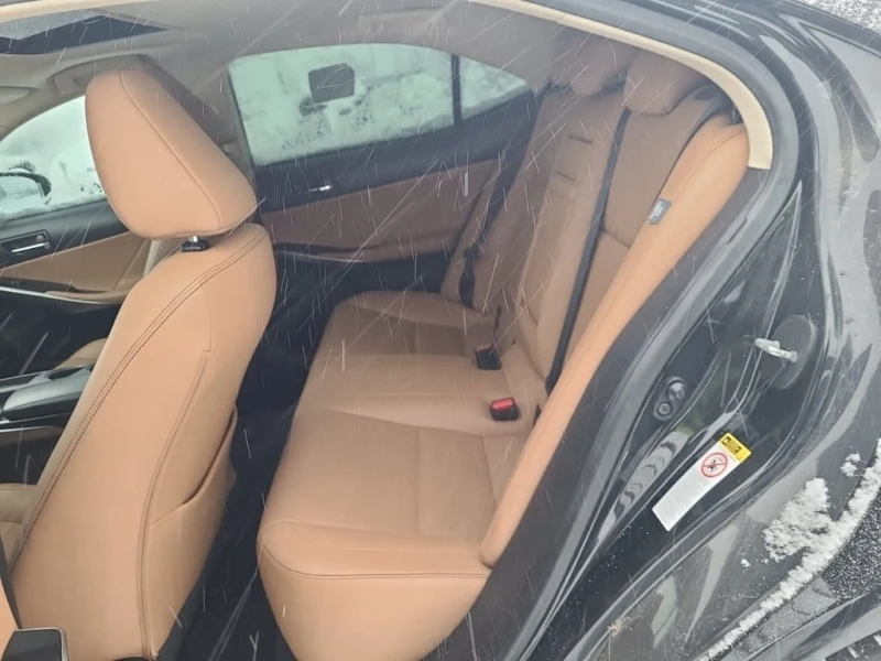 Lexus IS 350 * CARFAX * БЕЗ ПЪРВОНАЧАЛНА ВНОСКА, снимка 12 - Автомобили и джипове - 52825673