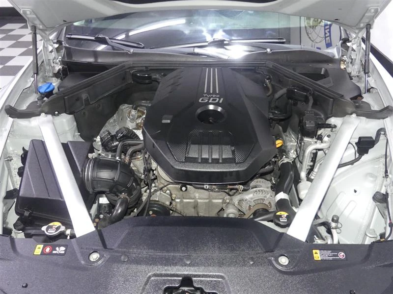 Kia Stinger, снимка 15 - Автомобили и джипове - 52849312